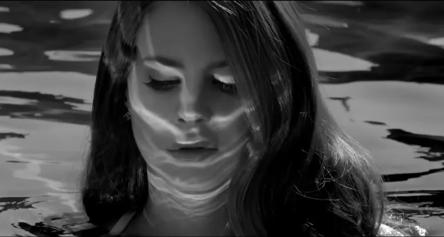 Lana Del Rey’s Blue Jeans Lyrics Meaning: A Love Story That Won’t Die Quietly