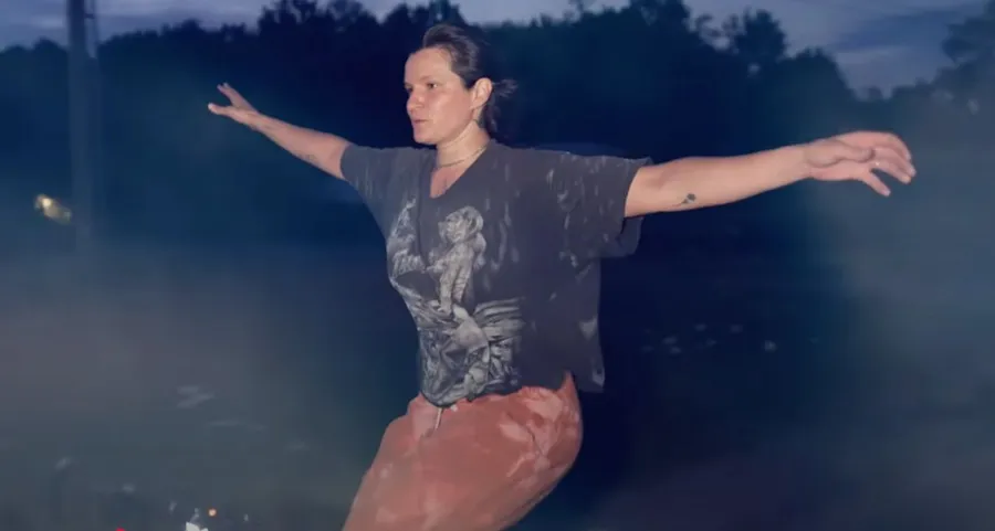 Big Thief ‘Words’ Lyrics, Meaning & Review: Close-Room Glow on ‘Double Infinity’