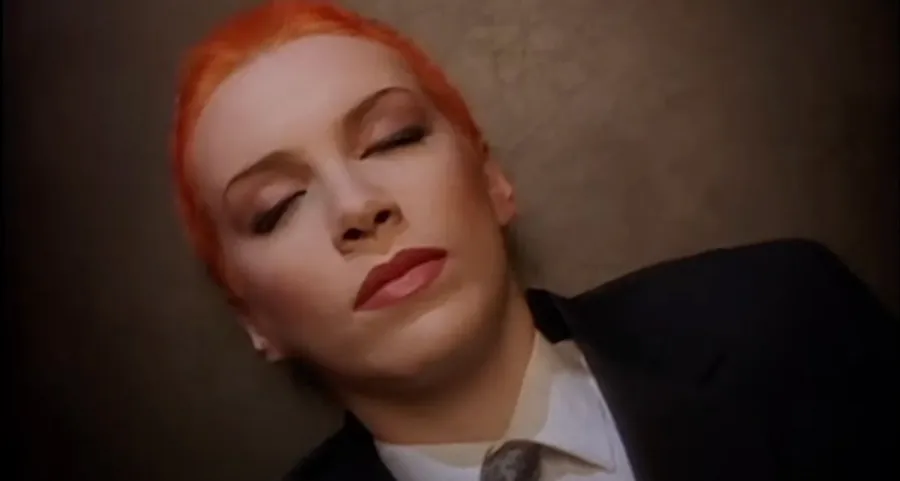 Eurythmics “Sweet Dreams (Are Made of This)” lyrics meaning: a bleak pep talk with a synth that won’t quit