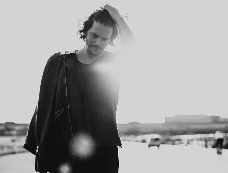 Ro Bergman Releases The Perfect Post-Break-Up Song ‘All We Are’ Ro Bergman