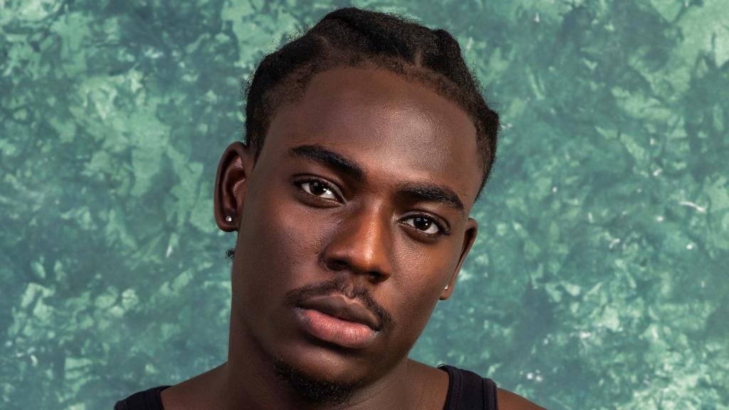 Ghanaian Rising Star Twitch 4EVA Drops Chaskele Music Video Ghanaian Rising Star Twitch 4EVA Drops 'Chaskele' Music Video