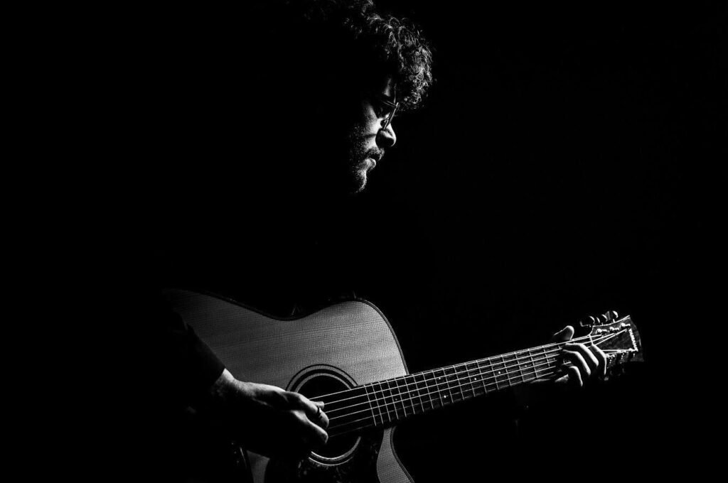 Matteo Gravante Releases The Intoxicating Hold You Close Matteo Gravante Releases The Intoxicating Hold You Close