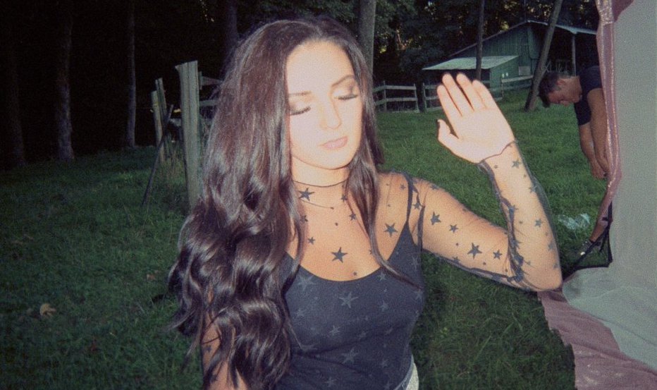 Hannah Trager Drops Anthemic New Single Deleted It Hannah Trager Drops Anthemic New Single Deleted It