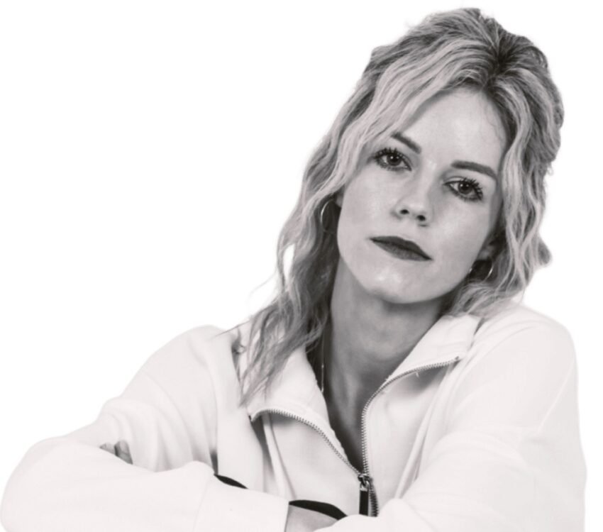 Effy Lowan x Jack Bowden Are A Match Made In Heaven In Empty Places