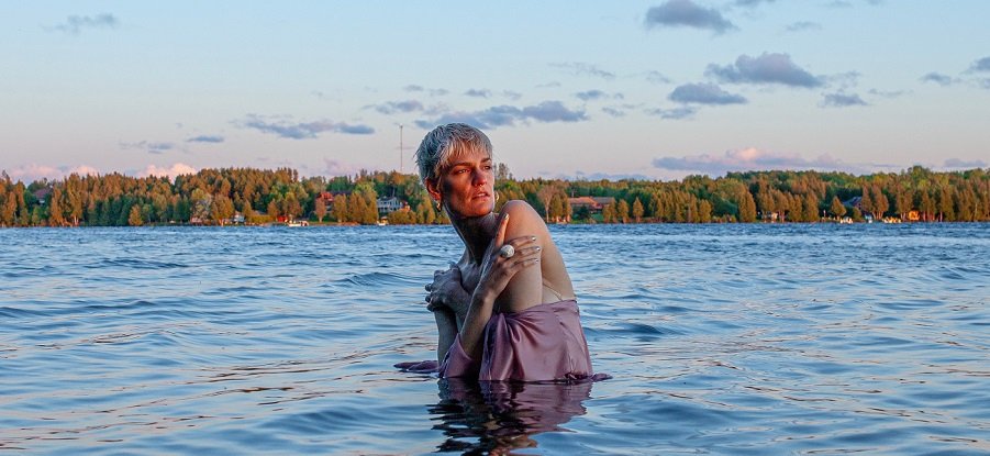 Seyblu Will Make You Swoon To 26:06 Seyblu Will Make You Swoon To 26:06