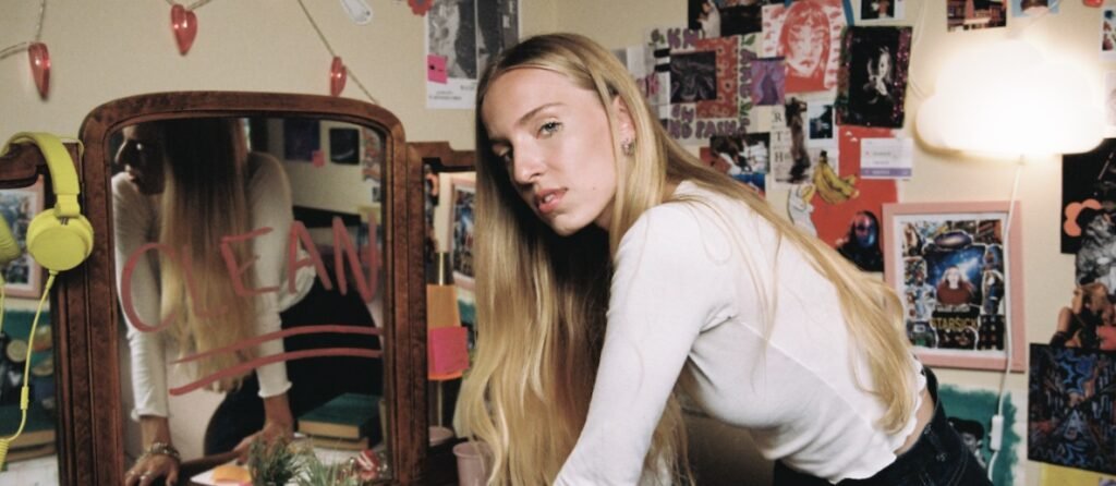 Maude Latour Drops Breakup Anthem Clean Maude Latour Drops Breakup Anthem Clean