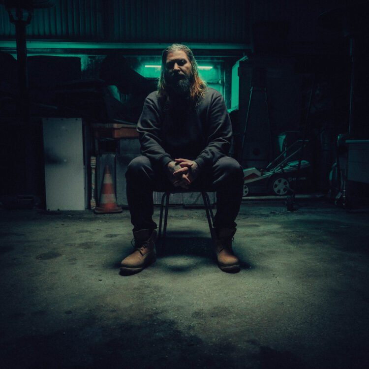 XANDE Releases Poignant Song DOWNFALL