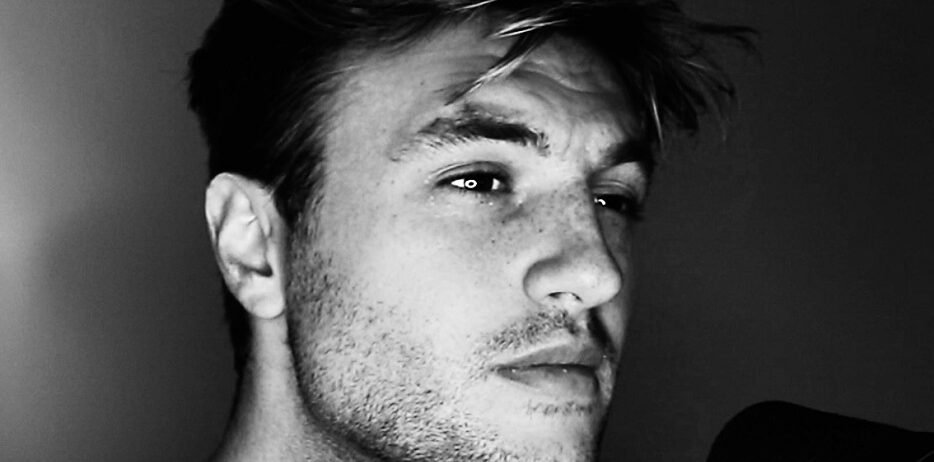 Sterling Bauer Peaks Emotions With Intimate Single Drown Sterling Bauer Peaks Emotions With Intimate Single Drown