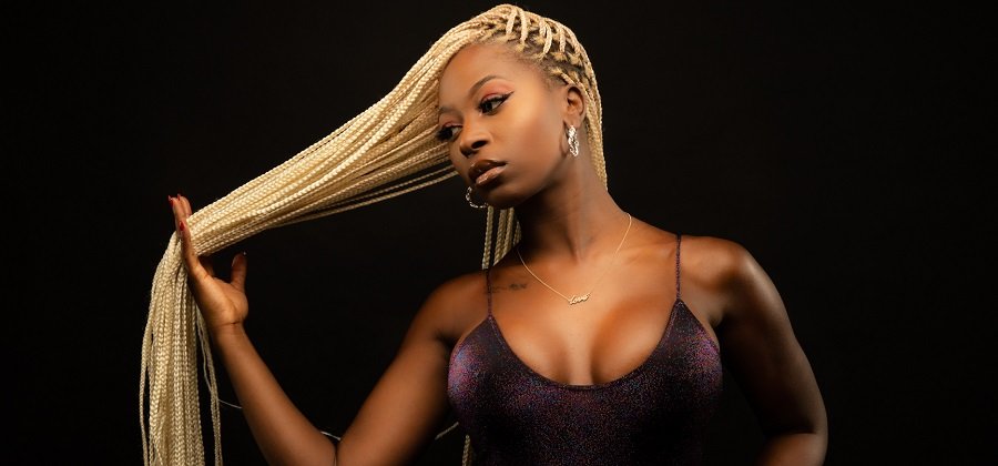 Ashleigh BANKX Channels Amy Winehouse On Right Move Ashleigh Bankx Channels Amy Winehouse On Right Move