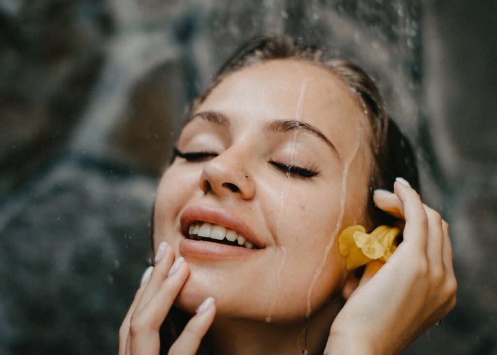 Unleash Your Inner Philosopher: 220 Mind-Blowing Shower Thoughts to Spark Laughter and Deep Reflection