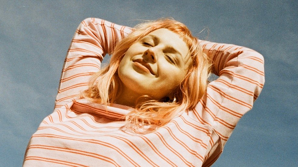 Float Into Summer With ESSIRAY’s New Single Floating Up Float Into Summer With ESSIRAY's New Single Floating Up