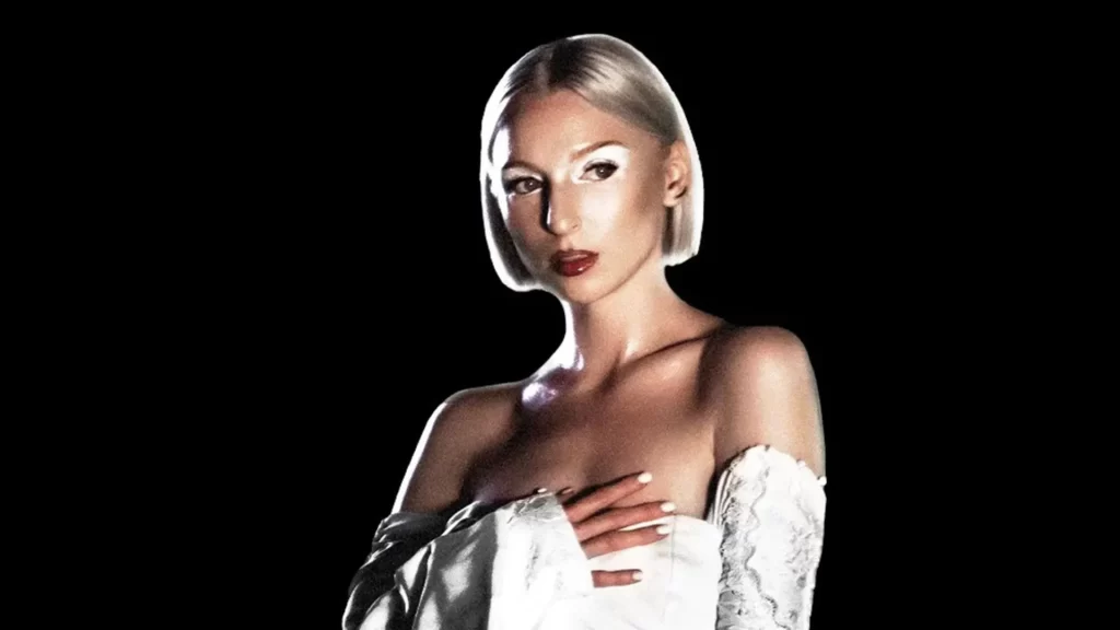 Sadye’s Debut Single Biblical Is A Dark And Seductive Alt-Pop Gem Sadye's Debut Single Biblical Is a Dark and Seductive Alt-Pop Gem