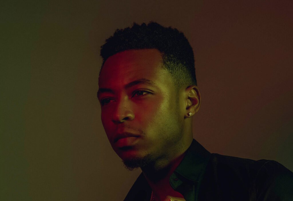 Kevin Ross Soars High with the Raw, Soulful Single Don’t Pretend (Acoustic)