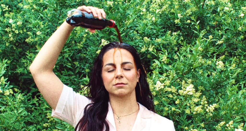 Ariana Fig's Cherry Coke: A Musical Exploration of Struggle and Self-Realisation