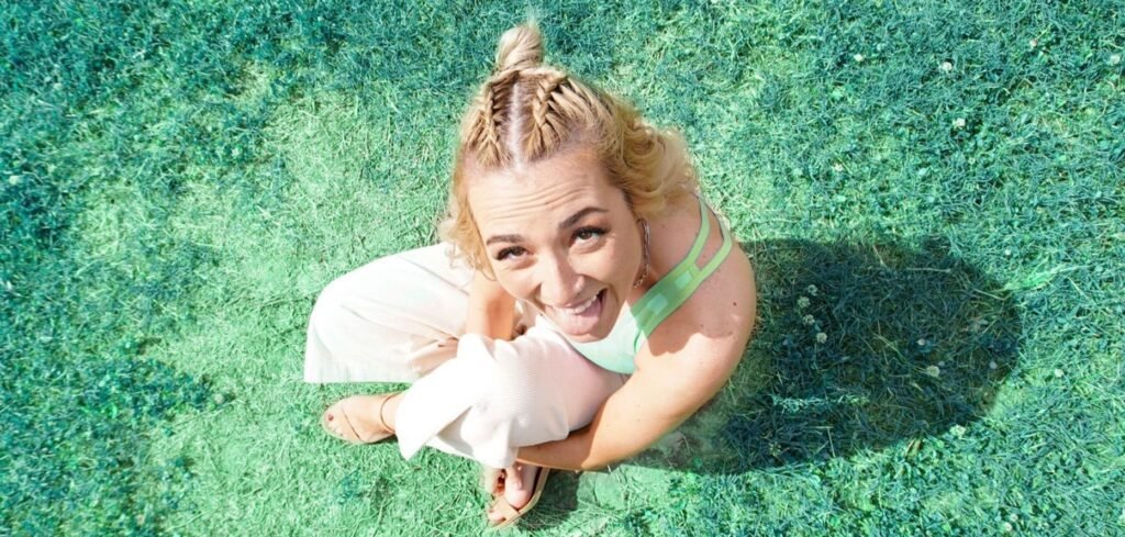 VValories' All or Nothing Is A Sonic Journey Through Heartbreak