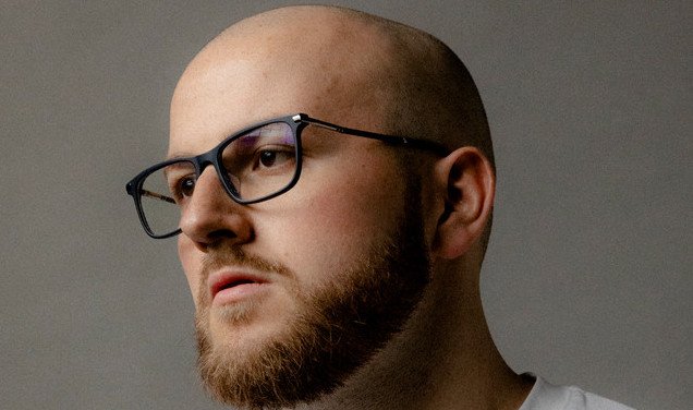 Gert Taberner’s To Break: A Heartfelt Ode to Life’s Fragile Moments Gert Taberner's To Break: A Heartfelt Ode to Life's Fragile Moments