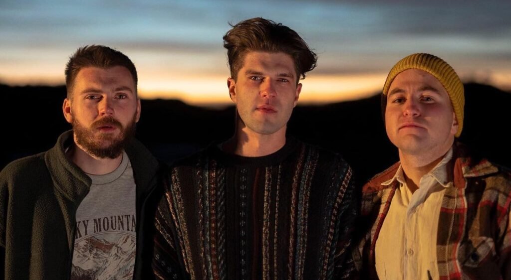 Days Of August Paint a Dreamy Landscape with Van Gogh