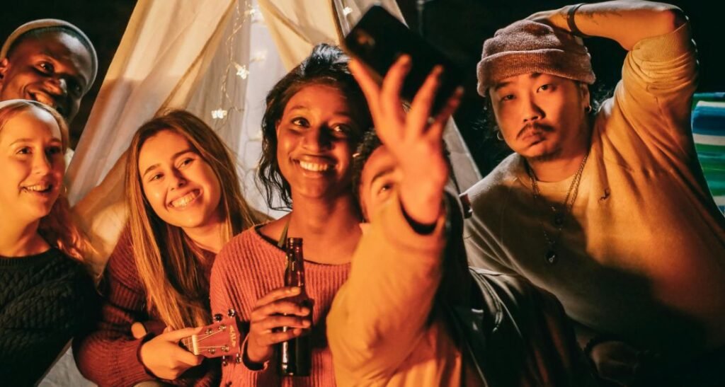 Snapchat Planets Explained: Or Why Your Friends Are Floating Around You Like Cosmic Dust Snapchat Planets Explained: Or Why Your Friends Are Floating Around You Like Cosmic Dust