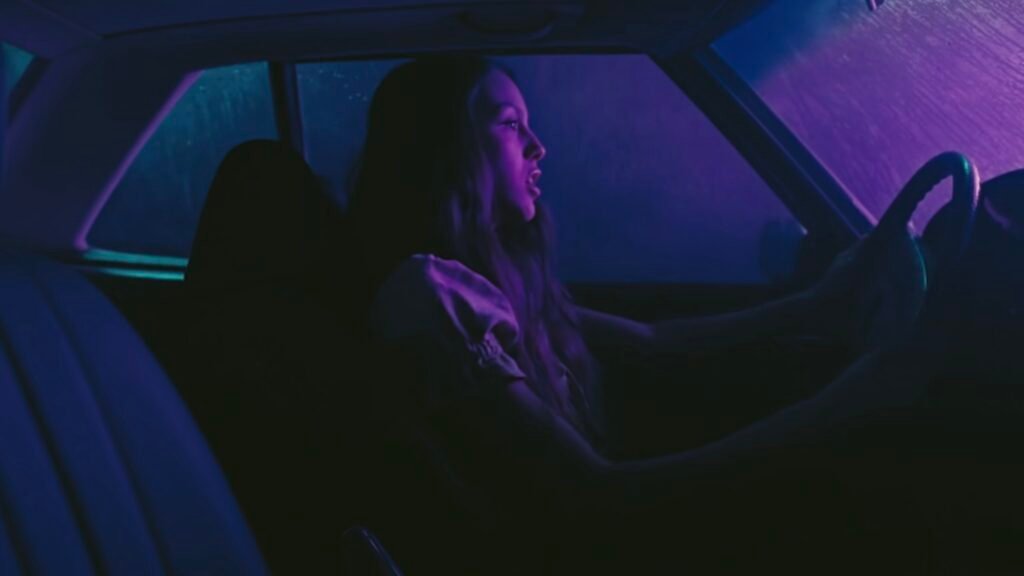 Olivia Rodrigo’s Drivers License Lyrics: A Comprehensive Analysis and Deep Dive into the Song’s Allure Olivia Rodrigo's Drivers License Lyrics: A Comprehensive Analysis and Deep Dive into the Song's Allure