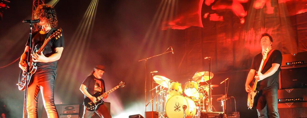 Behind the Meaning of the Song Black Hole Sun by Soundgarden