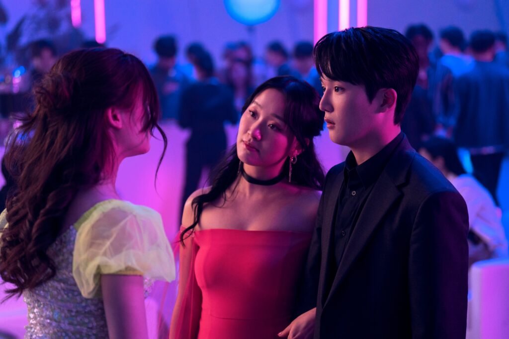 Gia Kim, Anna Cathcart, and Minyeong Choi in XO, Kitty (2023)