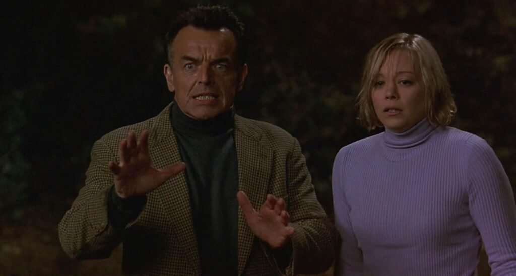 Alexandra Holden and Ray Wise in Dead End (2003)