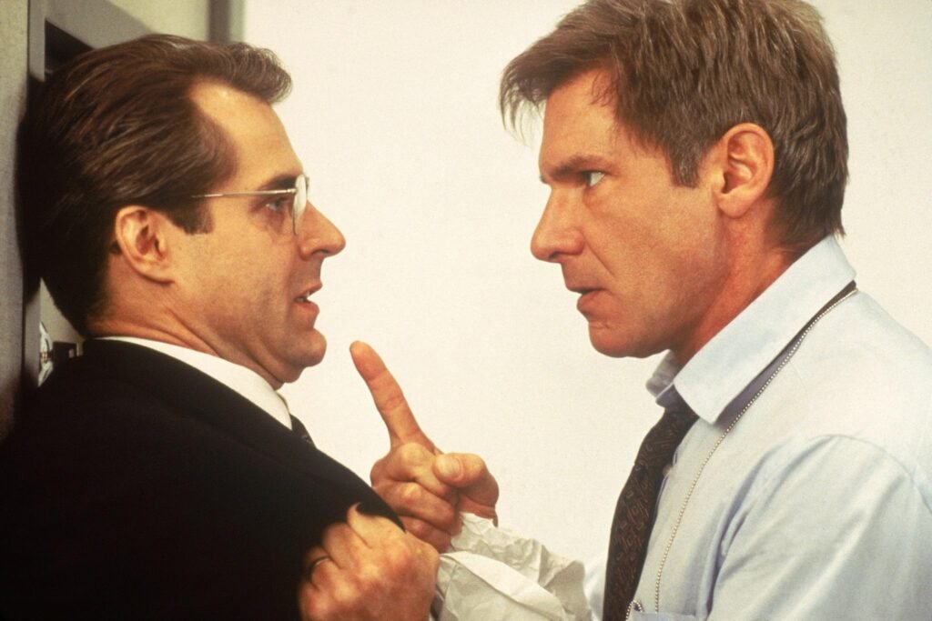 Harrison Ford and Henry Czerny in Clear and Present Danger (1994)