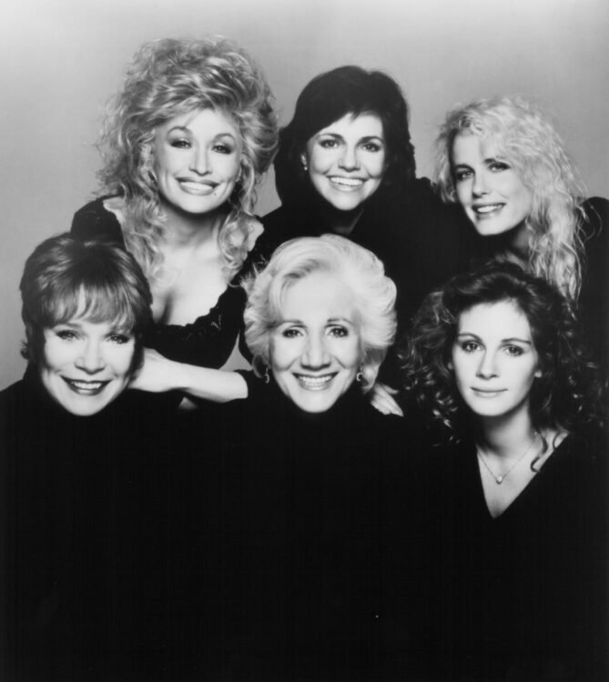 Julia Roberts, Sally Field, Daryl Hannah, Shirley MacLaine, Dolly Parton, and Olympia Dukakis in Steel Magnolias (1989)