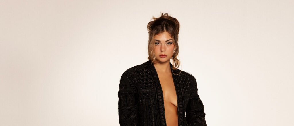 Experience The Vulnerable R&B Elegance Of Trust By Izabel Experience the Vulnerable R&B Elegance of Trust by Izabel