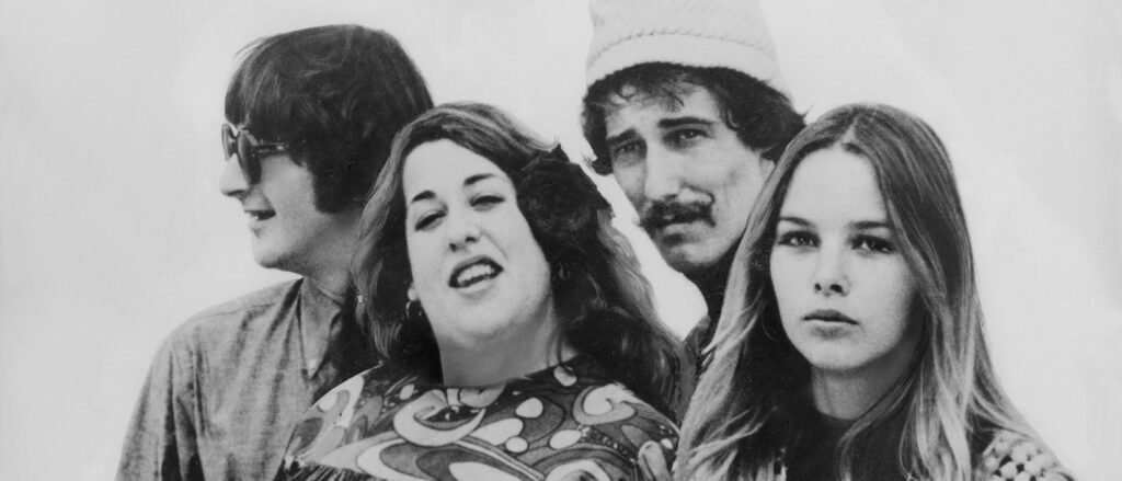 A Timeless Lullaby: Unpacking Dream a Little Dream of Me by The Mamas & The Papas