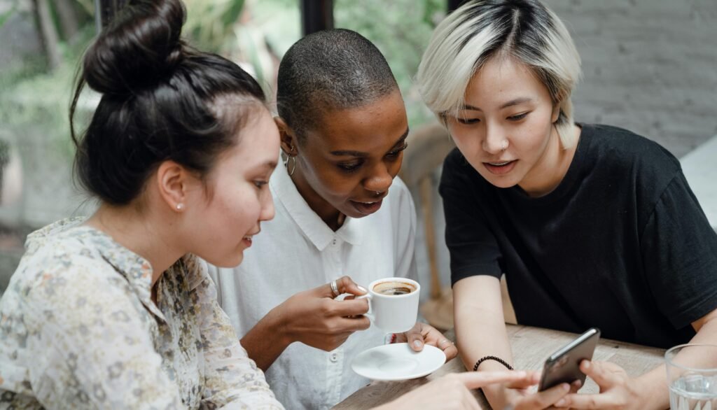 Understanding In a Group with Me Feature on Snapchat Understanding In a Group with Me Feature on Snapchat