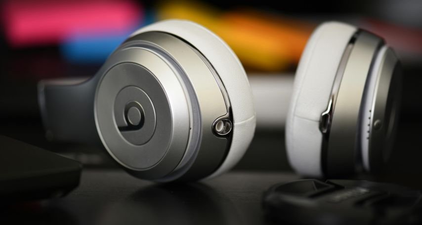 White Beats by Dr. Dre Wireless Headphones