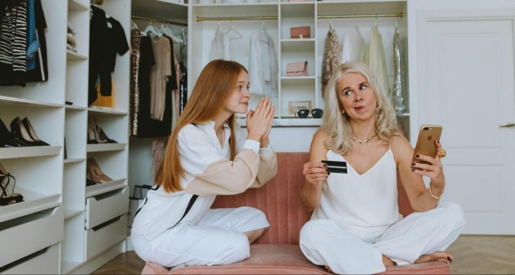 Glazing Slang: The Meaning Behind the Viral TikTok Term