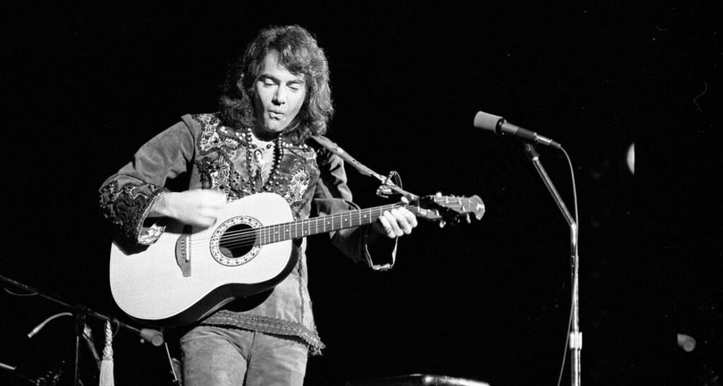 Neil Diamond Songs: A Journey Through Decades of Timeless Hits (with over 20 songs analysed) Neil Diamond Songs: A Journey Through Decades of Timeless Hits (with over 20 songs analysed)