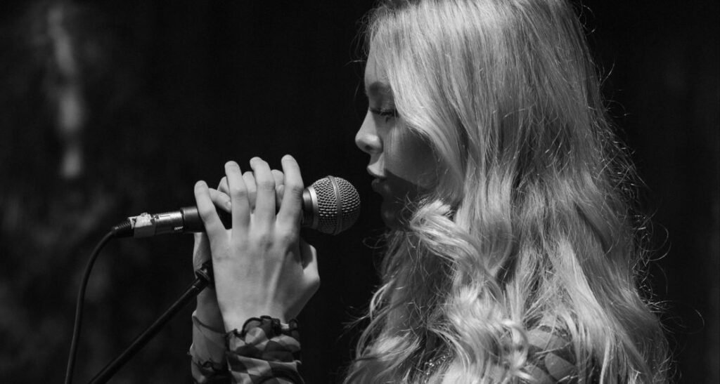 Isolabella’s 4 Walls: A Symphony of Resilience and Renewal