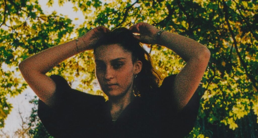 Meet Zinha: The Voice Turning Waits into Wonders with Her Haunting Debut Single why do u make me wait?