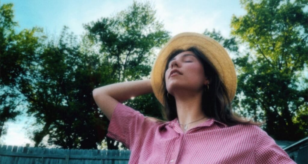 Emma Bieniewicz Stung Like A Bee: A Haunting Journey Through Melody and Metaphor