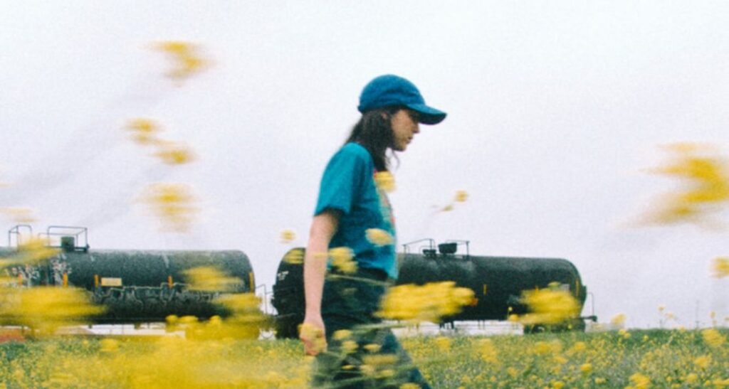 Forever Blue: OSKA’s Musical Hug for Nostalgic Souls