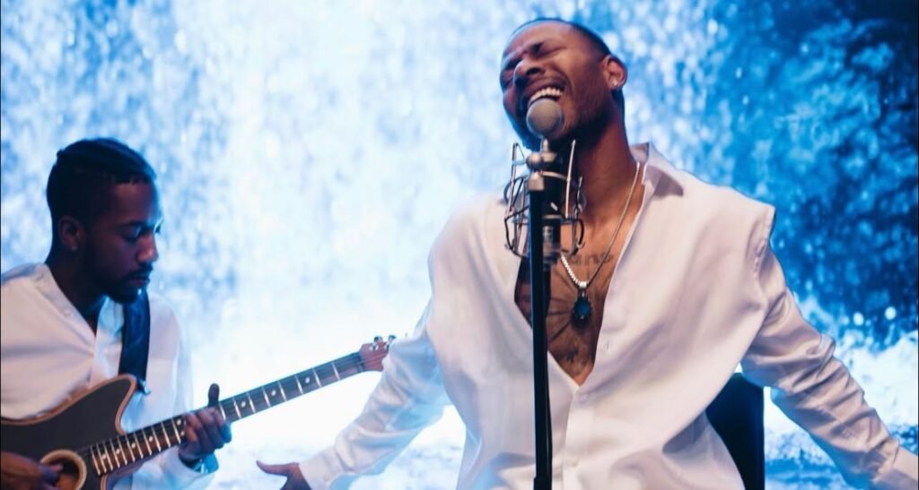 Writer’s Block Unplugged: Eric Bellinger’s Soulful Acoustic Rendition