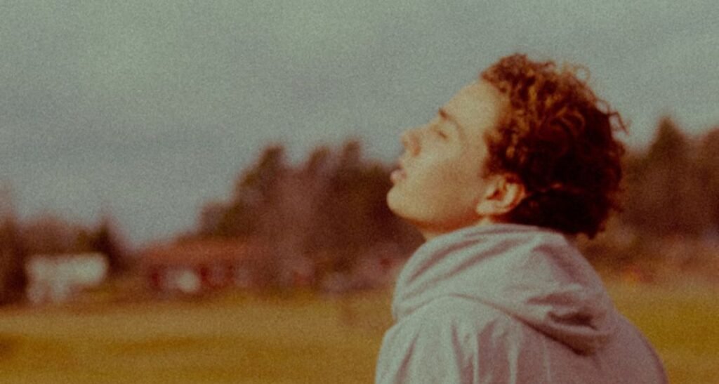 Noak Hellsing All Day: A Mesmerising Journey Through Sun-Soaked Temptations