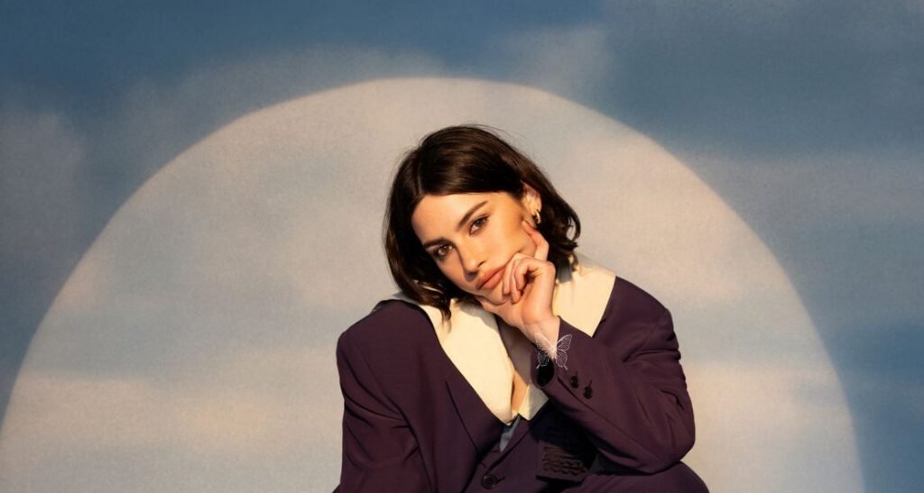 Gracie Abrams Earns First Ever #1 in UK and Australia with Sophomore Album The Secret of Us