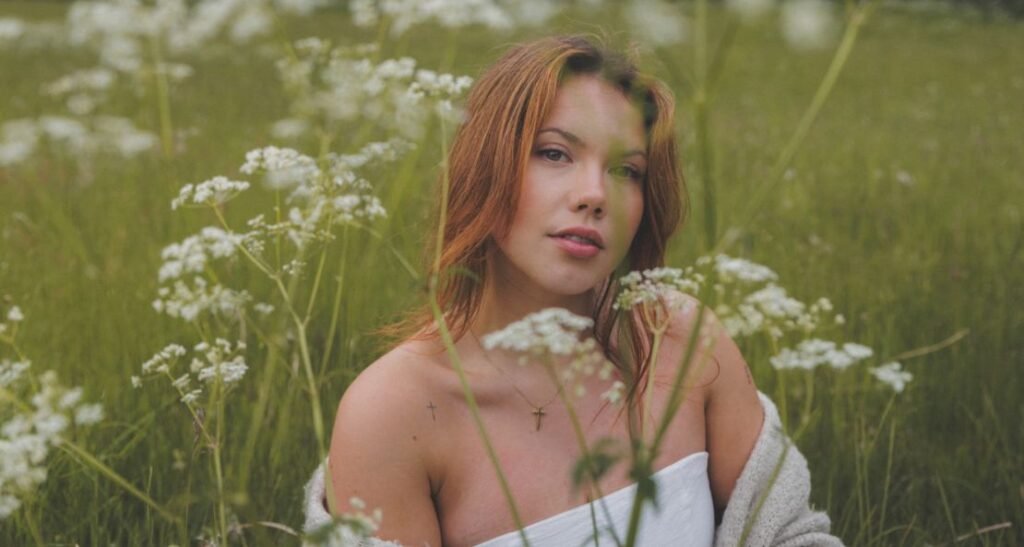 Madisyn Gifford’s Seventeen: Reliving Crush-Induced Chaos at Any Age Madisyn Gifford's Seventeen: Reliving Crush-Induced Chaos at Any Age