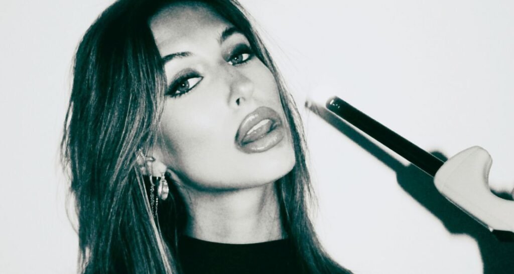 Liv Hanna Turns Up the Heat in Tease Me Liv Hanna Turns Up the Heat in Tease Me