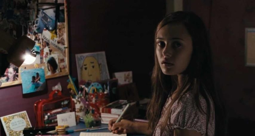 Ella Purnell in Intruders (2011)