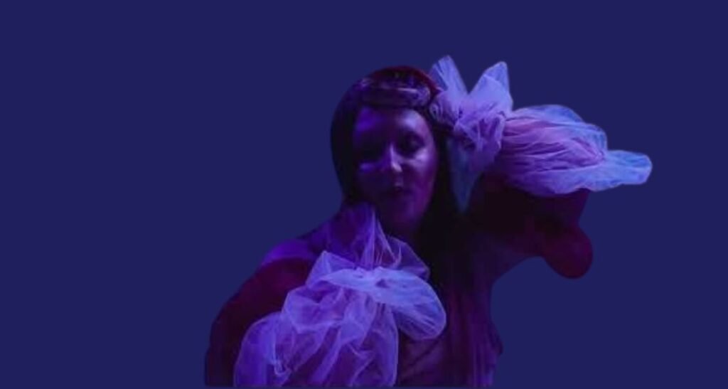 Olive Louise Greatness: A Sonic Wonderland of Confidence and Complexity Olive Louise Greatness: A Sonic Wonderland of Confidence and Complexity