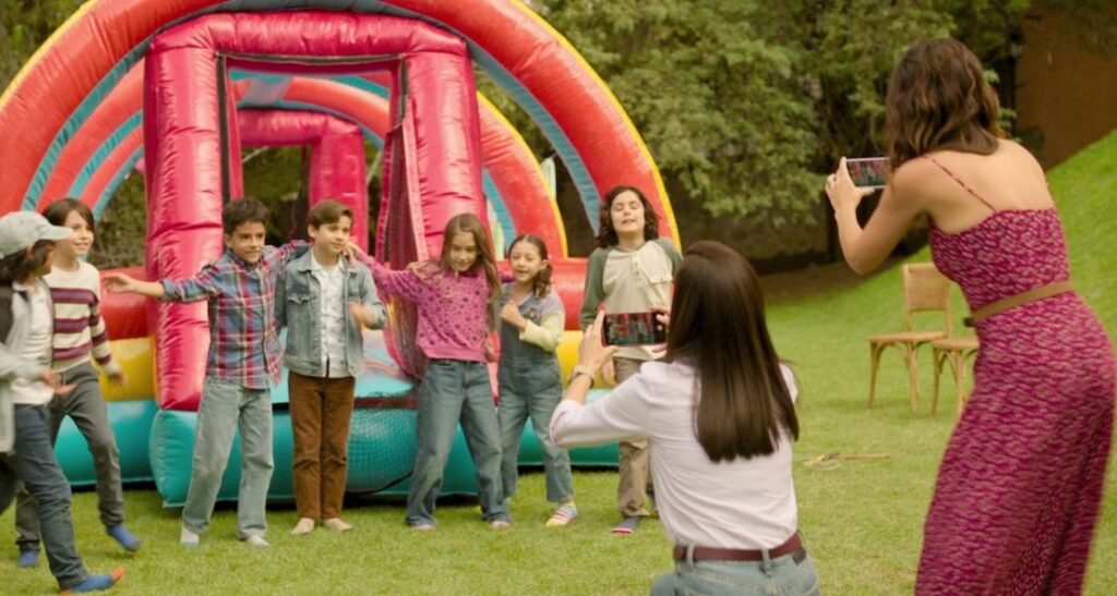 The Accident: Netflix’s Mexican Mind-Bender That’ll Make You Side-Eye Your Next Piñata The Accident: Netflix's Mexican Mind-Bender That'll Make You Side-Eye Your Next Piñata