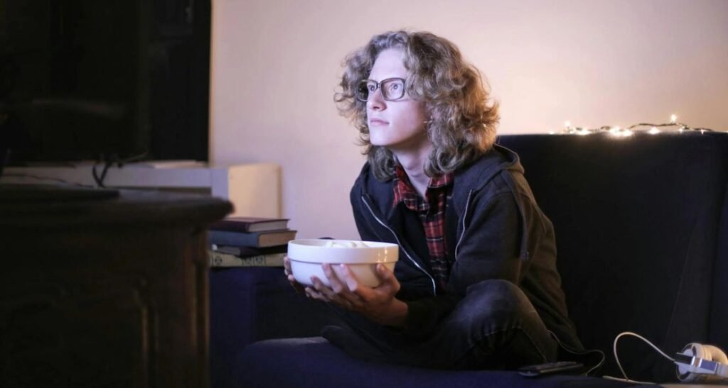 The Ultimate Guide to TV Series Binge-Watching: Because Who Needs Sleep Anyway?