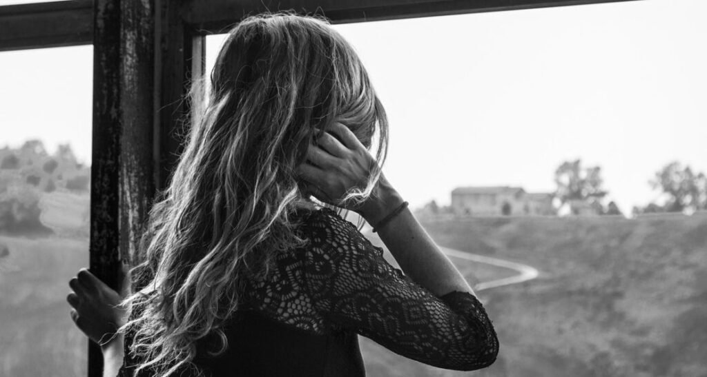 Ringing in Your Right Ear? Here’s Why It’s Not Just Tinnitus—or Maybe It Is Ringing in Your Right Ear? Here’s Why It’s Not Just Tinnitus—or Maybe It Is