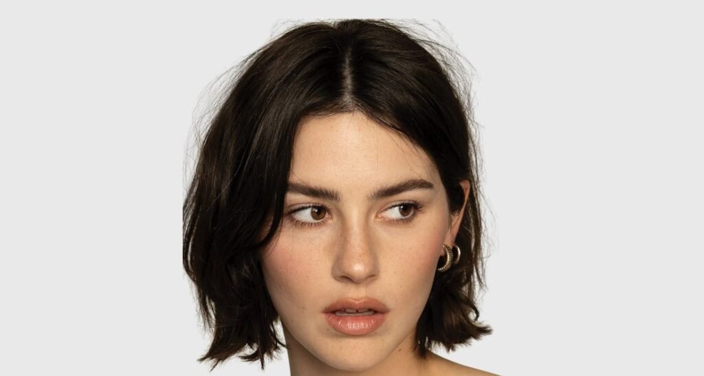 Decoding Gracie Abrams’ “That’s So True” Lyrics: Heartbreak with a Side of Sarcasm Decoding Gracie Abrams’ “That’s So True” Lyrics: Heartbreak with a Side of Sarcasm