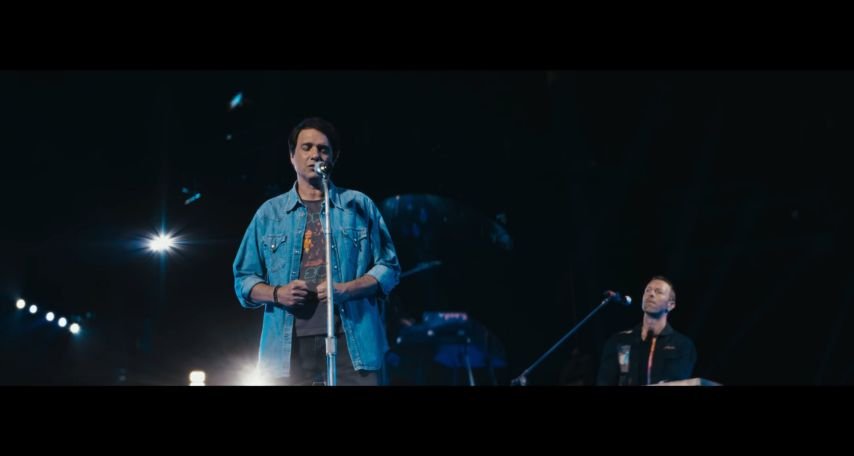 Ralph Macchio in Coldplays The Karate Kid Music Video